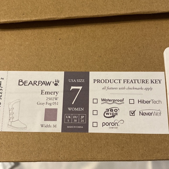 BearPaw women’s boots size 7 "Emery" style - Picture 4 of 4